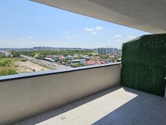 Auchan Titan, terasa superba, bloc 2025, gata de mutare